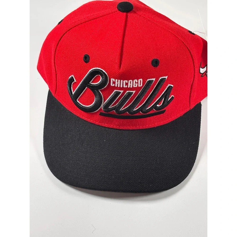 Mitchell & Ness Youth Kids Chicago Bulls Red Retro Precurved Snapback Hat New
